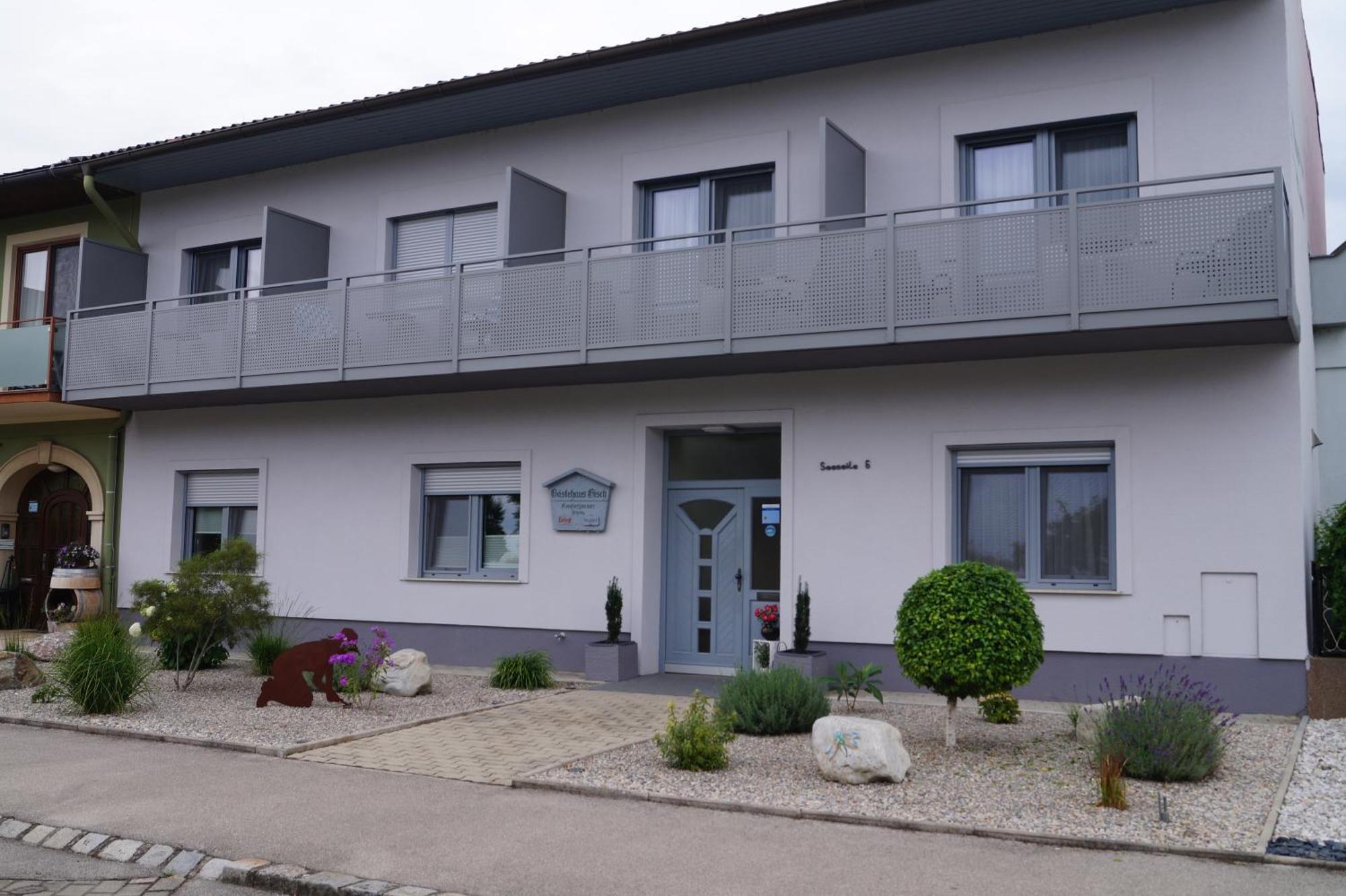 Gaestehaus Gisch Sandra Подерсдорф-ам-Зе Экстерьер фото